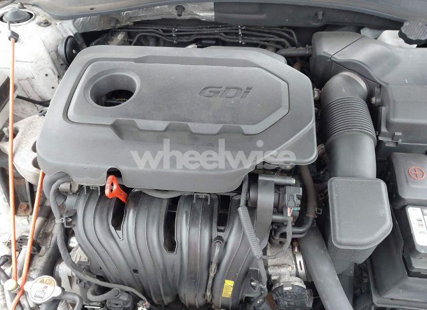 Photo 10 of 2016 Kia Optima LX (VIN 5XXGT4L39GG018055)