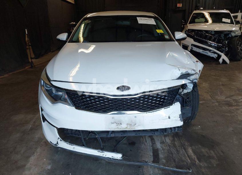 Photo 13 of 2016 Kia Optima LX (VIN 5XXGT4L39GG044767)