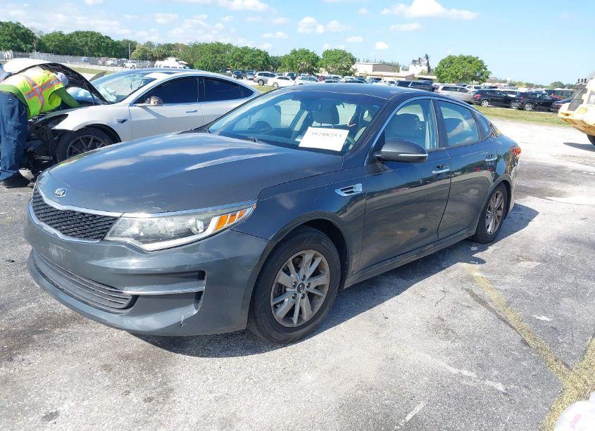 Photo 2 of 2016 Kia Optima LX (VIN 5XXGT4L39GG072665)