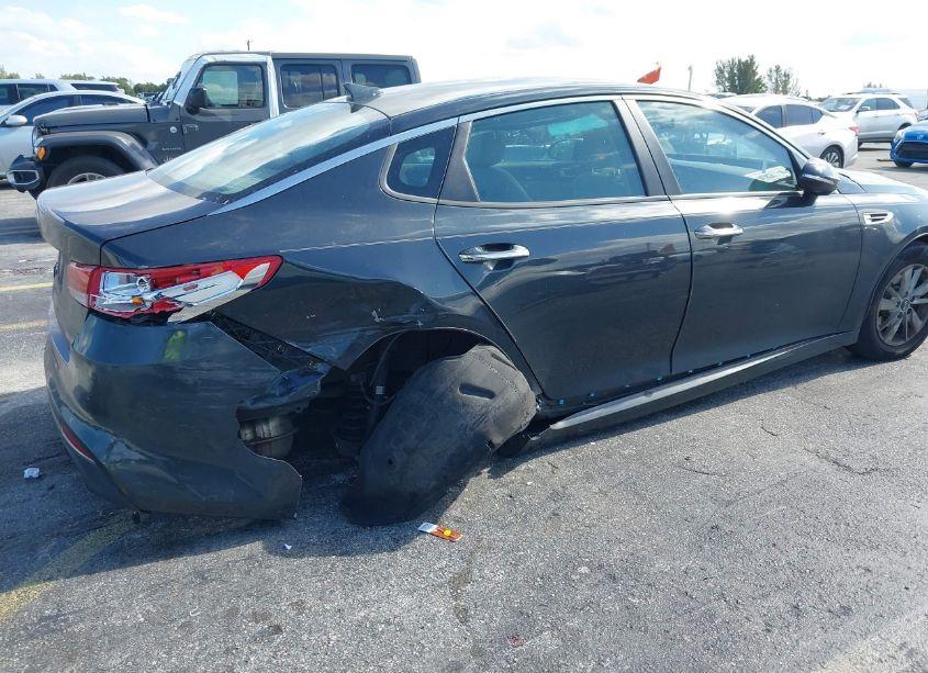 Photo 6 of 2016 Kia Optima LX (VIN 5XXGT4L39GG072665)