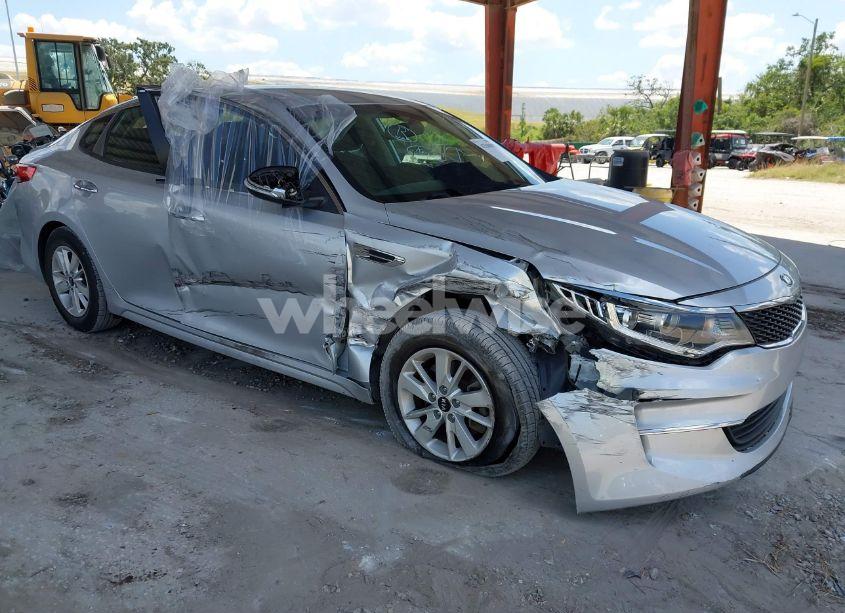 2016 Kia Optima LX (VIN 5XXGT4L39GG093127) main photo