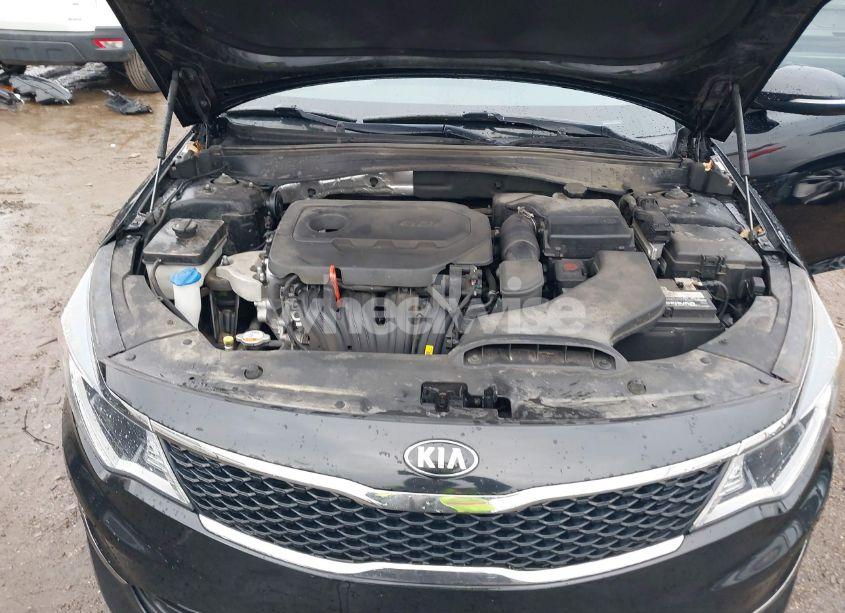 Photo 10 of 2016 Kia Optima LX (VIN 5XXGT4L39GG097419)