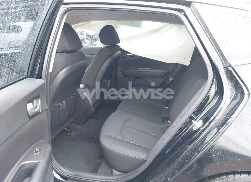 Photo 8 of 2016 Kia Optima LX (VIN 5XXGT4L39GG097419)