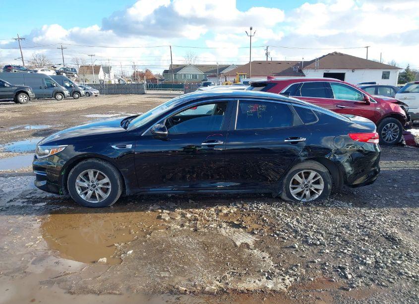 Photo 14 of 2016 Kia Optima LX (VIN 5XXGT4L39GG100819)