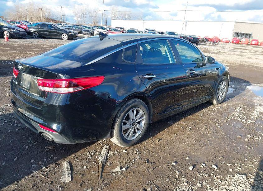 Photo 4 of 2016 Kia Optima LX (VIN 5XXGT4L39GG100819)