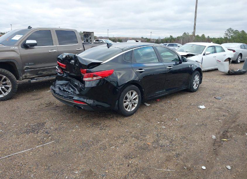 Photo 4 of 2016 Kia Optima LX (VIN 5XXGT4L39GG104837)