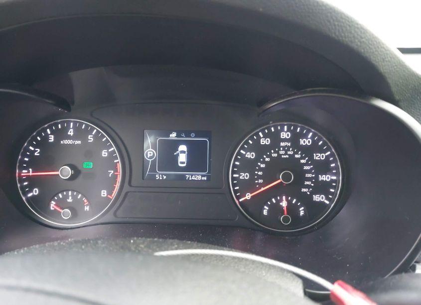 Photo 7 of 2016 Kia Optima LX (VIN 5XXGT4L39GG104837)