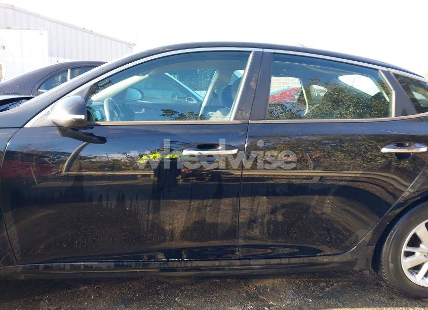 Photo 14 of 2016 Kia Optima LX (VIN 5XXGT4L39GG105650)