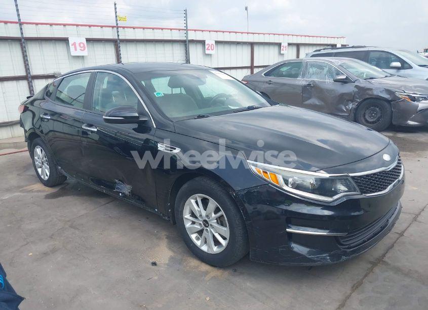 2016 Kia Optima LX (VIN 5XXGT4L39GG116308) main photo
