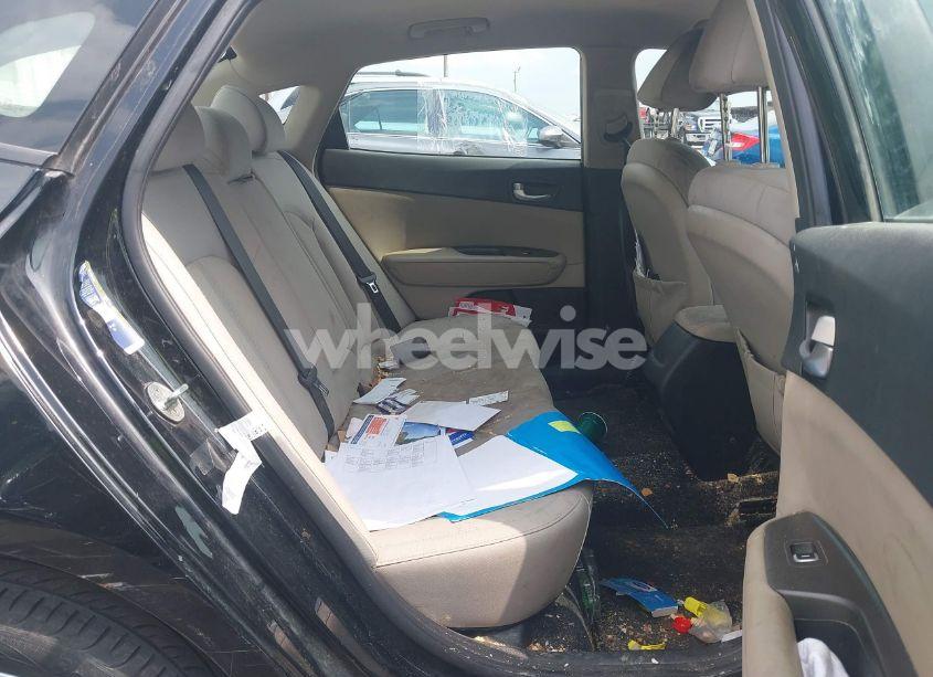 Photo 8 of 2016 Kia Optima LX (VIN 5XXGT4L39GG116308)