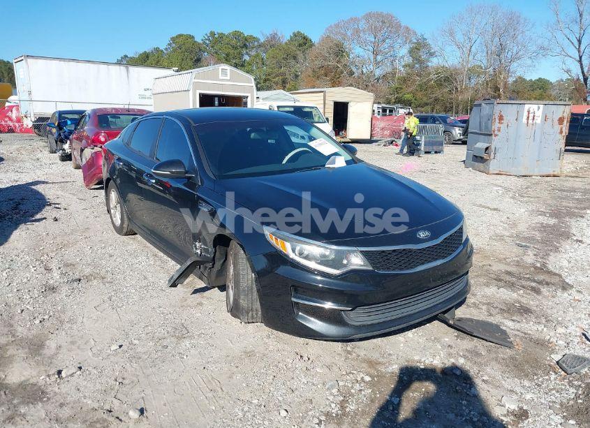 2016 Kia Optima LX (VIN 5XXGT4L39GG116762) main photo