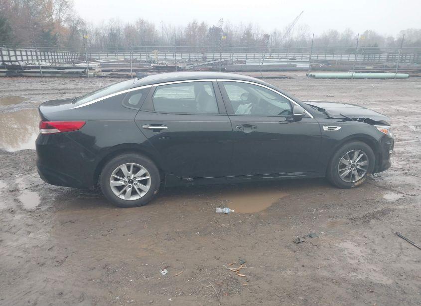 Photo 13 of 2016 Kia Optima LX (VIN 5XXGT4L39GG118804)