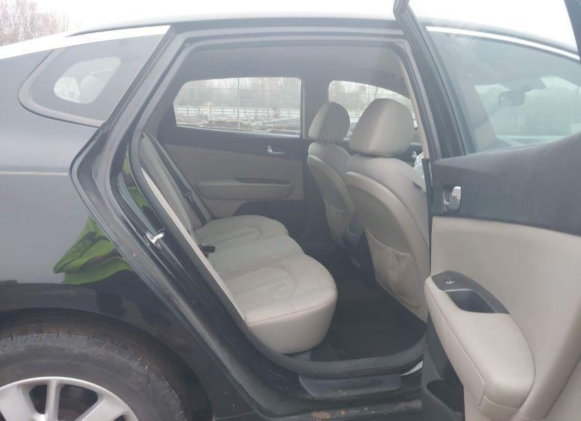 Photo 8 of 2016 Kia Optima LX (VIN 5XXGT4L39GG118804)