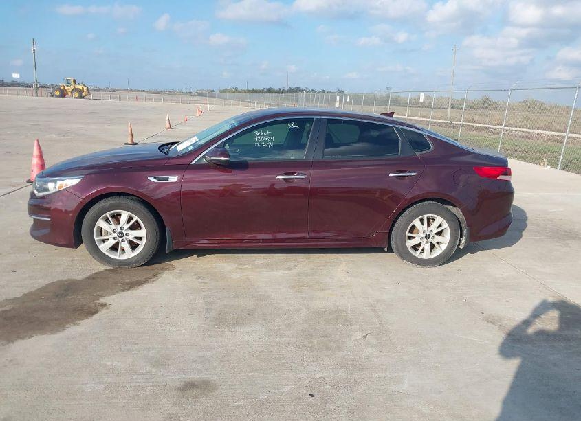 Photo 14 of 2017 Kia Optima LX (VIN 5XXGT4L39HG134132)