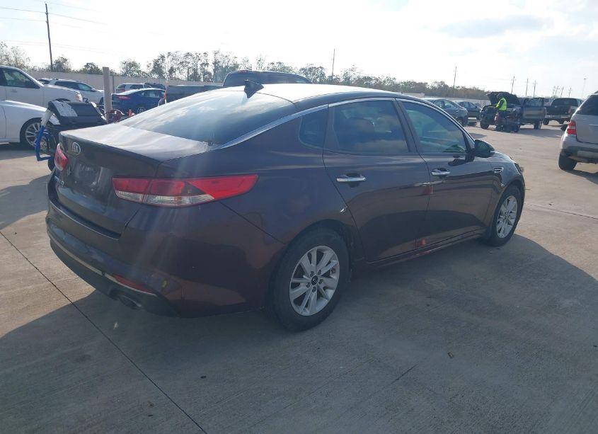 Photo 4 of 2017 Kia Optima LX (VIN 5XXGT4L39HG134132)