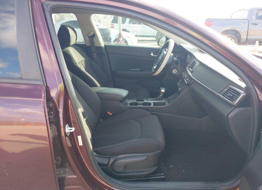 Photo 5 of 2017 Kia Optima LX (VIN 5XXGT4L39HG134132)