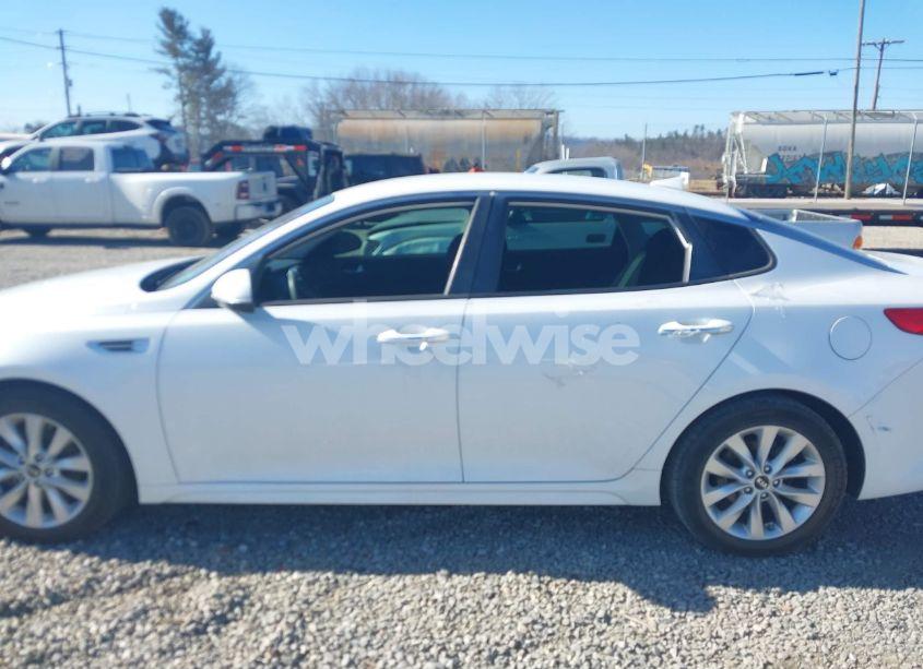 Photo 14 of 2017 Kia Optima LX (VIN 5XXGT4L39HG145938)