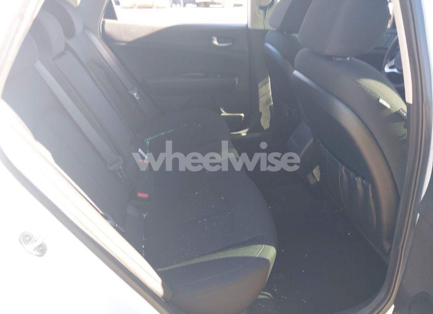 Photo 8 of 2017 Kia Optima LX (VIN 5XXGT4L39HG145938)