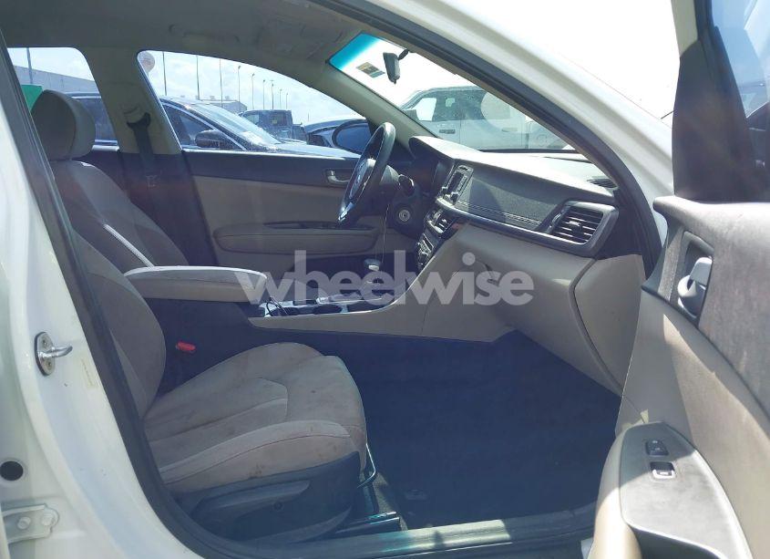 Photo 5 of 2017 Kia Optima LX (VIN 5XXGT4L39HG161072)