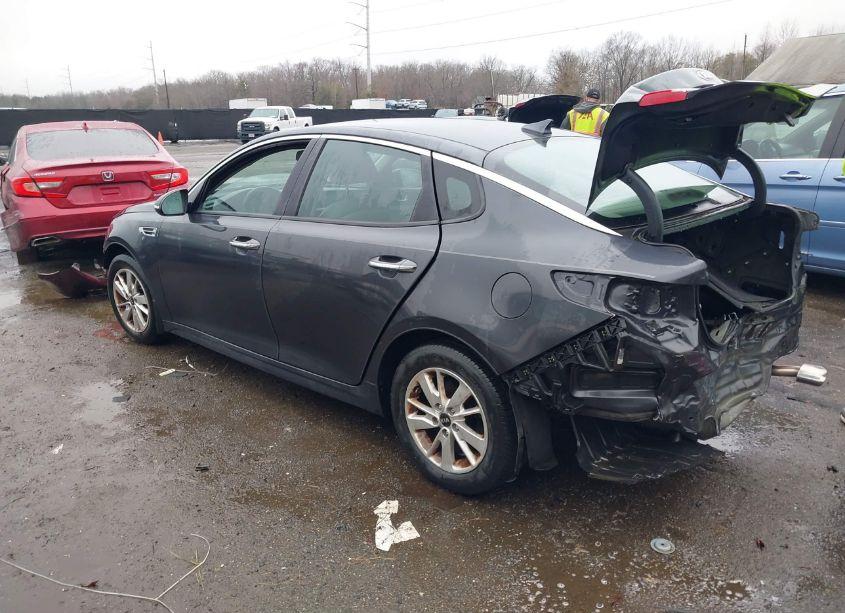 Photo 3 of 2017 Kia Optima LX (VIN 5XXGT4L39HG170113)