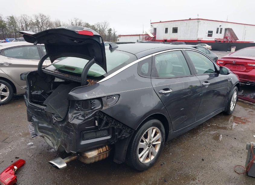 Photo 4 of 2017 Kia Optima LX (VIN 5XXGT4L39HG170113)