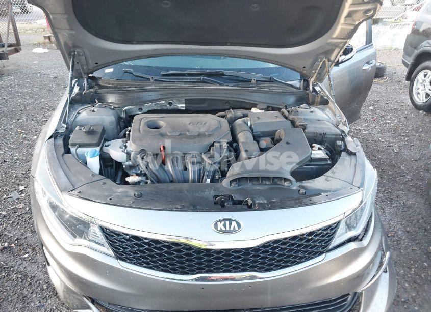 Photo 10 of 2017 Kia Optima LX (VIN 5XXGT4L39HG171195)