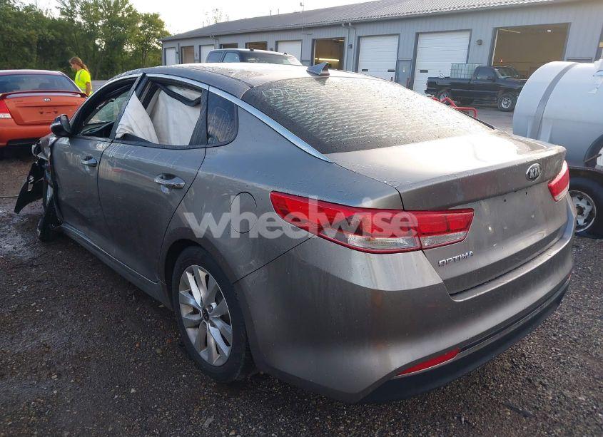 Photo 3 of 2017 Kia Optima LX (VIN 5XXGT4L39HG171195)