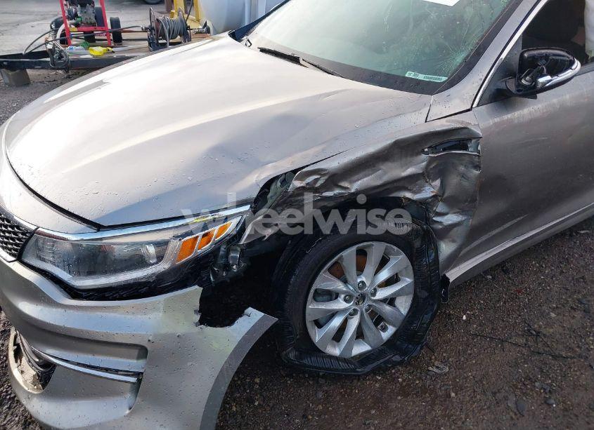 Photo 6 of 2017 Kia Optima LX (VIN 5XXGT4L39HG171195)