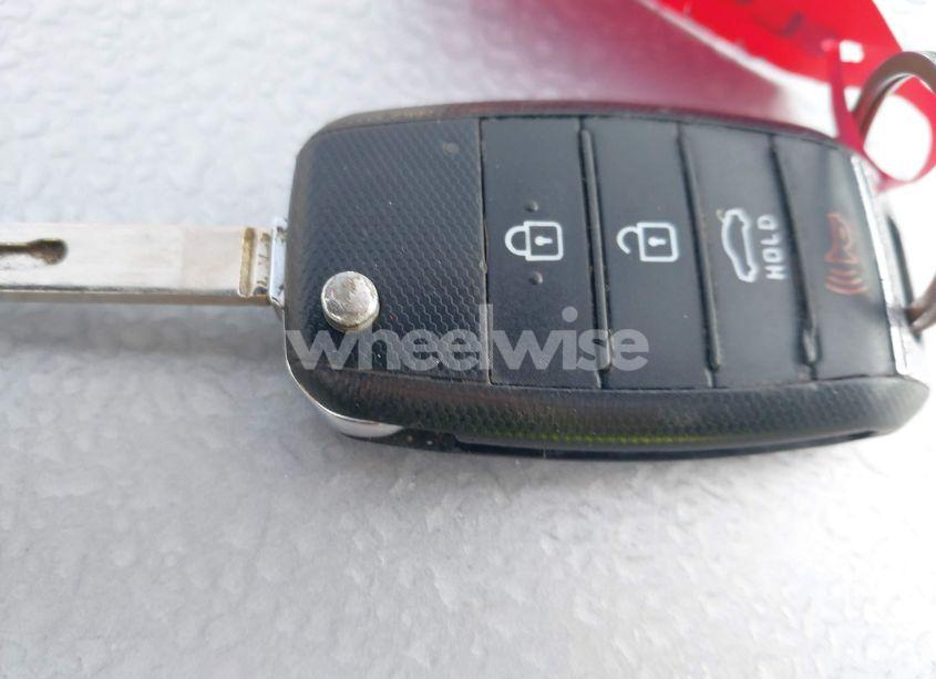 Photo 11 of 2017 Kia Optima LX (VIN 5XXGT4L39HG174047)