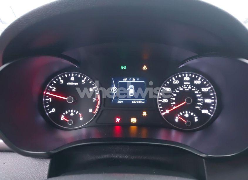 Photo 7 of 2018 Kia Optima LX (VIN 5XXGT4L39JG185880)