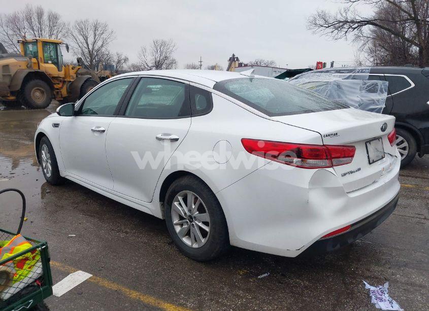 Photo 3 of 2018 Kia Optima LX (VIN 5XXGT4L39JG187791)