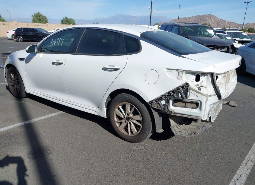 Photo 3 of 2018 Kia Optima LX (VIN 5XXGT4L39JG195325)