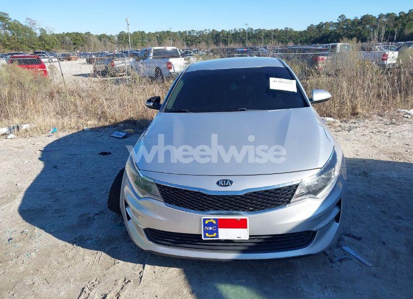 Photo 12 of 2018 Kia Optima LX (VIN 5XXGT4L39JG212527)