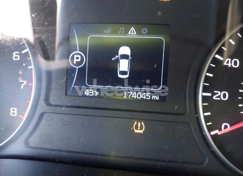 Photo 15 of 2018 Kia Optima LX (VIN 5XXGT4L39JG212527)