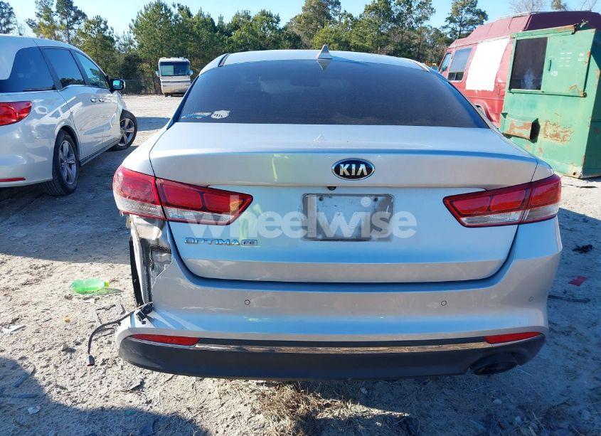 Photo 16 of 2018 Kia Optima LX (VIN 5XXGT4L39JG212527)