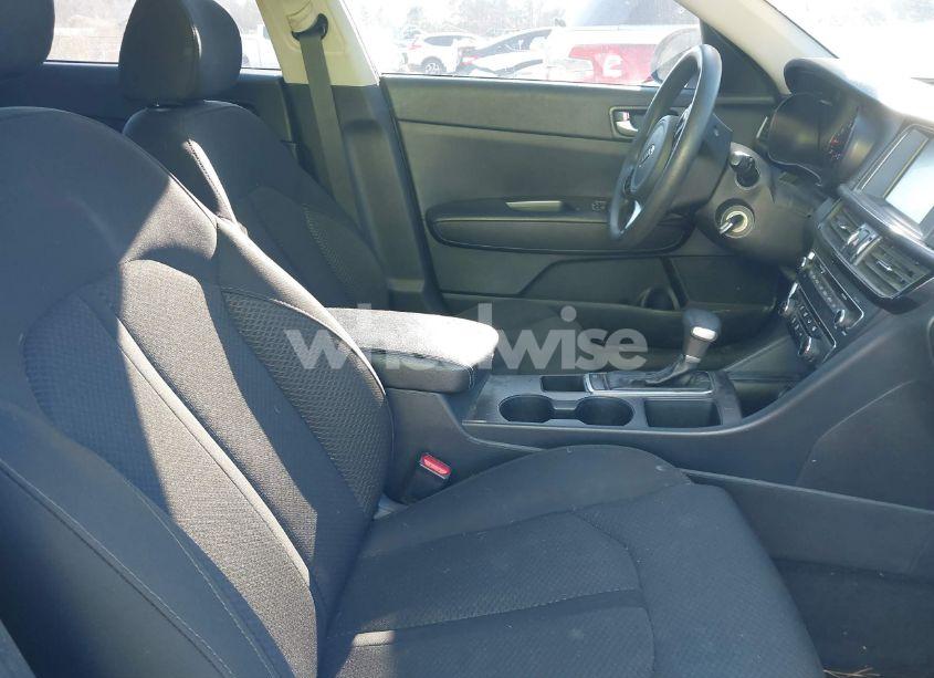 Photo 5 of 2018 Kia Optima LX (VIN 5XXGT4L39JG212527)