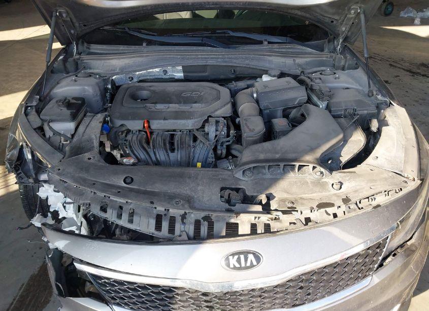 Photo 10 of 2018 Kia Optima LX (VIN 5XXGT4L39JG228601)