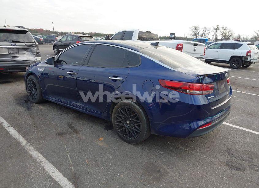 Photo 3 of 2018 Kia Optima S (VIN 5XXGT4L39JG247293)