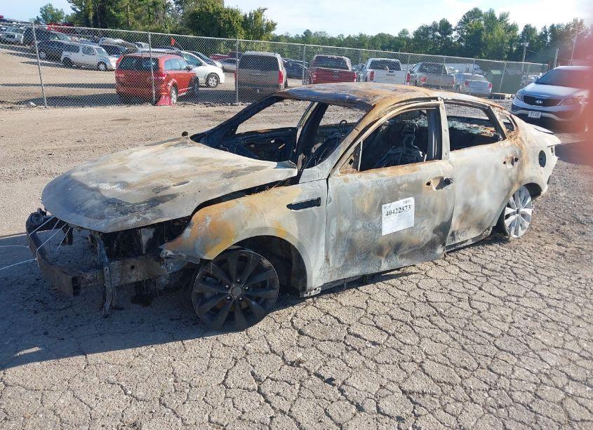 Photo 2 of 2018 Kia Optima LX (VIN 5XXGT4L39JG264059)