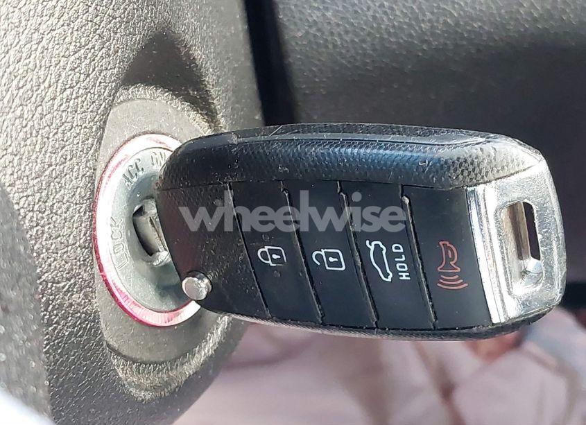 Photo 11 of 2018 Kia Optima LX (VIN 5XXGT4L39JG269147)