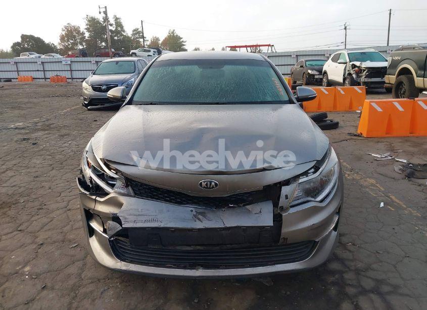 Photo 12 of 2018 Kia Optima LX (VIN 5XXGT4L39JG269147)