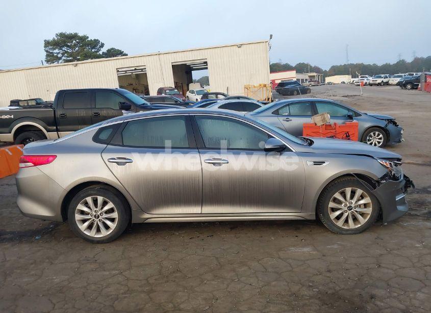 Photo 13 of 2018 Kia Optima LX (VIN 5XXGT4L39JG269147)