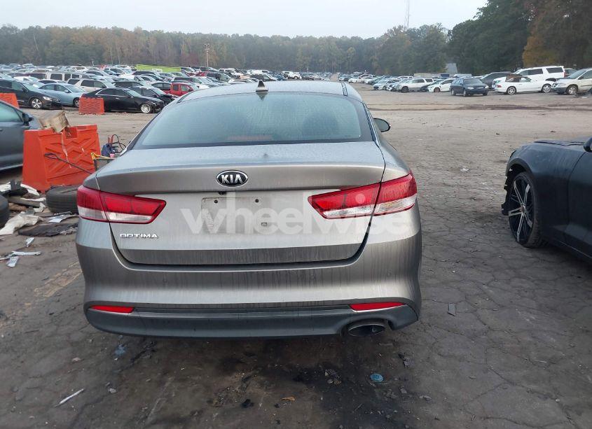 Photo 16 of 2018 Kia Optima LX (VIN 5XXGT4L39JG269147)