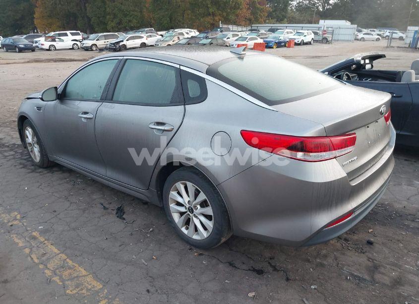Photo 3 of 2018 Kia Optima LX (VIN 5XXGT4L39JG269147)