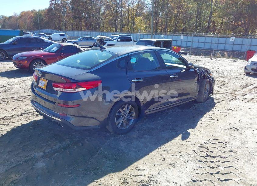 Photo 4 of 2019 Kia Optima LX (VIN 5XXGT4L39KG283891)