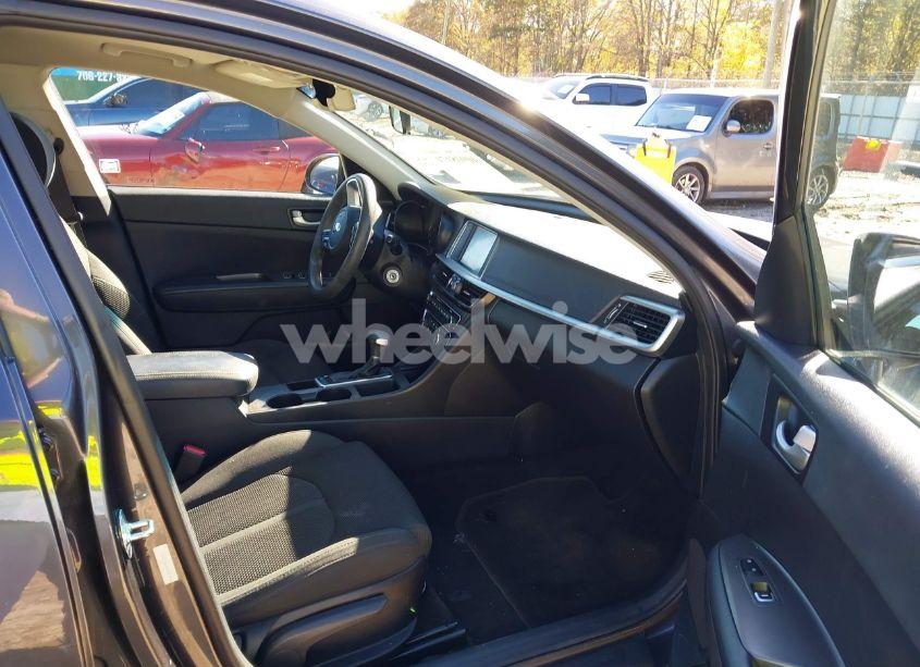 Photo 5 of 2019 Kia Optima LX (VIN 5XXGT4L39KG283891)