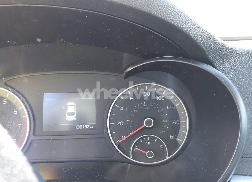 Photo 7 of 2019 Kia Optima LX (VIN 5XXGT4L39KG283891)