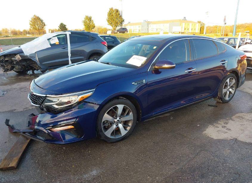 Photo 2 of 2019 Kia Optima S (VIN 5XXGT4L39KG287553)