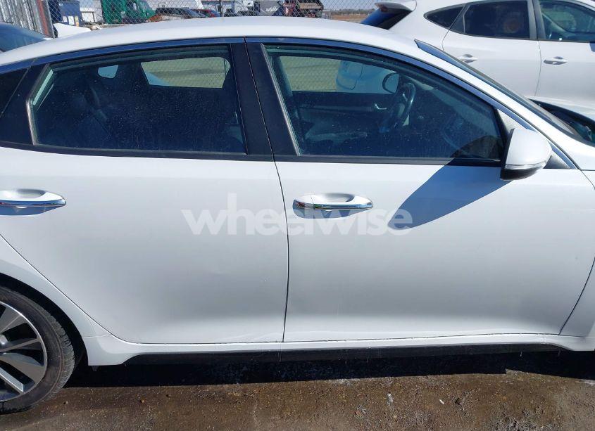 Photo 13 of 2019 Kia Optima S (VIN 5XXGT4L39KG296267)