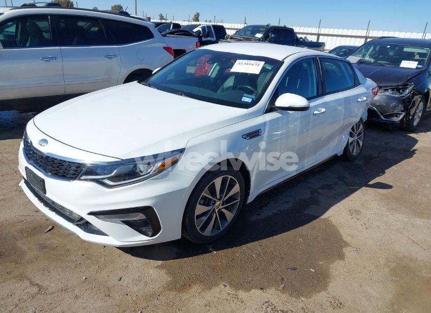 Photo 2 of 2019 Kia Optima S (VIN 5XXGT4L39KG296267)